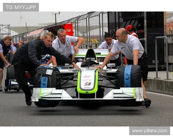 新赛季F1车坛动态深度解析全面聚焦车队与车手激烈竞争新格局展 新赛季F1车坛动态深度解析全面聚焦车队与车手激烈竞争新格局展