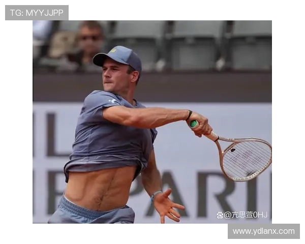 网球盛事回顾：赛季精彩对决引爆全球球迷热情