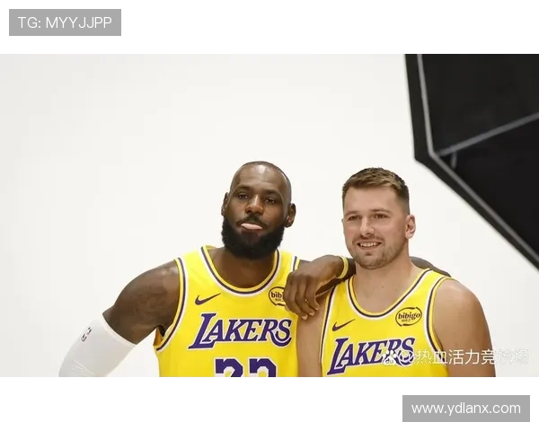 詹姆斯领衔湖人强势回归 新赛季季前赛表现惊艳全场